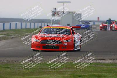 media/Jan-18-2026-CalClub SCCA (Sun) [[8bc6468723]]/Group 5 Race/Turn 1/